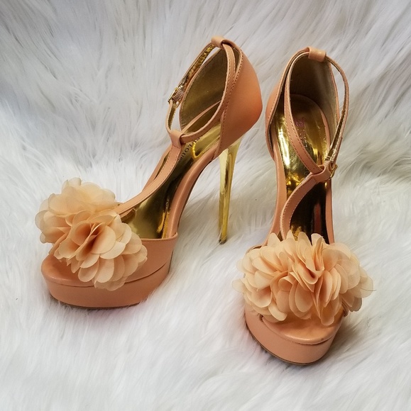 JustFab Shoes - JustFab Pink and Gold Platform Heels
